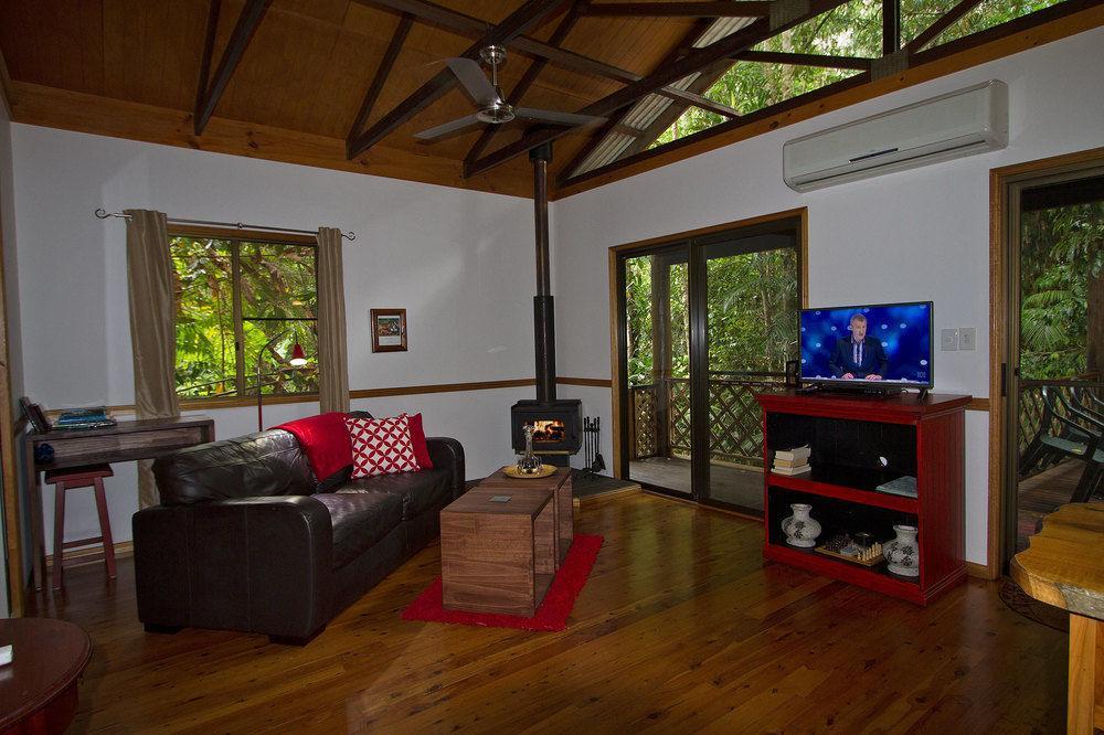 Crater Lakes Rainforest Cottages Yungaburra Exterior photo